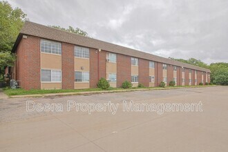 Building Photo - 6016 Leavenworth Rd