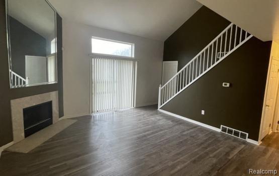 Building Photo - 5469 Country Hearth Ln