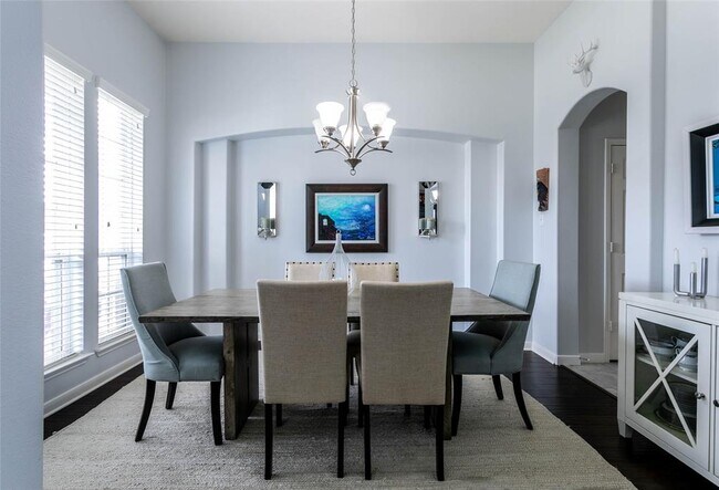 Foto del edificio - 21718 Honeysuckle Grove Ln