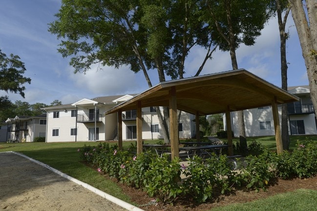 Building Photo - Verdant Cove Apartments