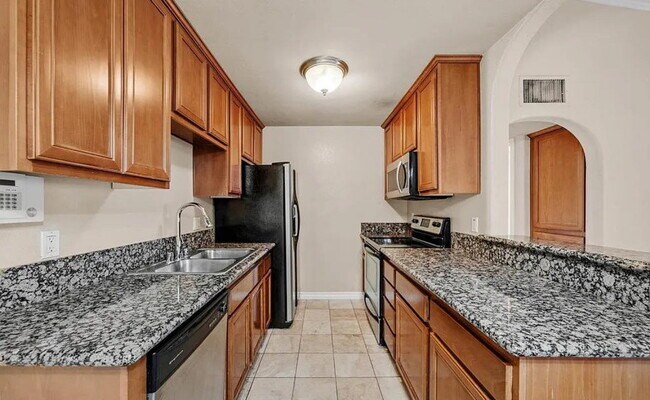 Foto del edificio - Come see this spacious 1 bedroom upstairs ...