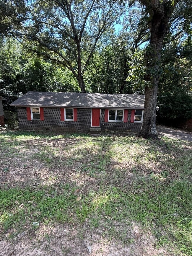 Building Photo - 5075 3rd Ave