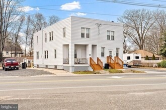 Building Photo - 1945 Cooper St