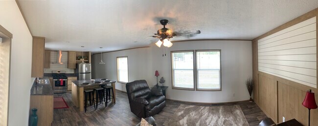 Building Photo - 2434 Estabrook Dr