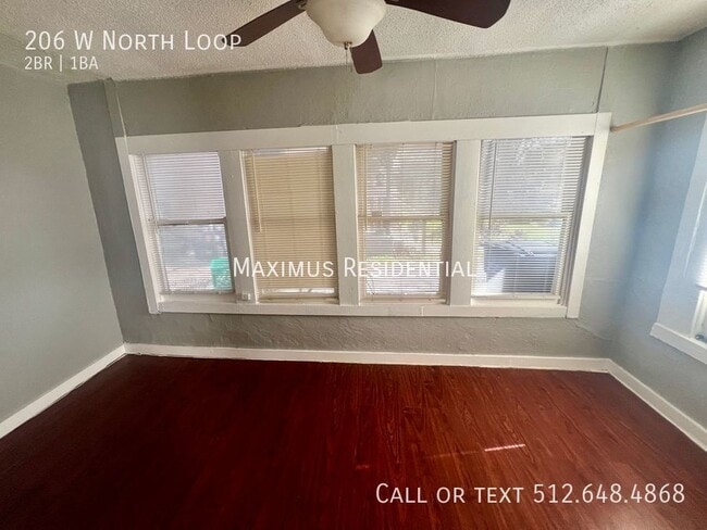 Building Photo - 206 W N Loop Blvd