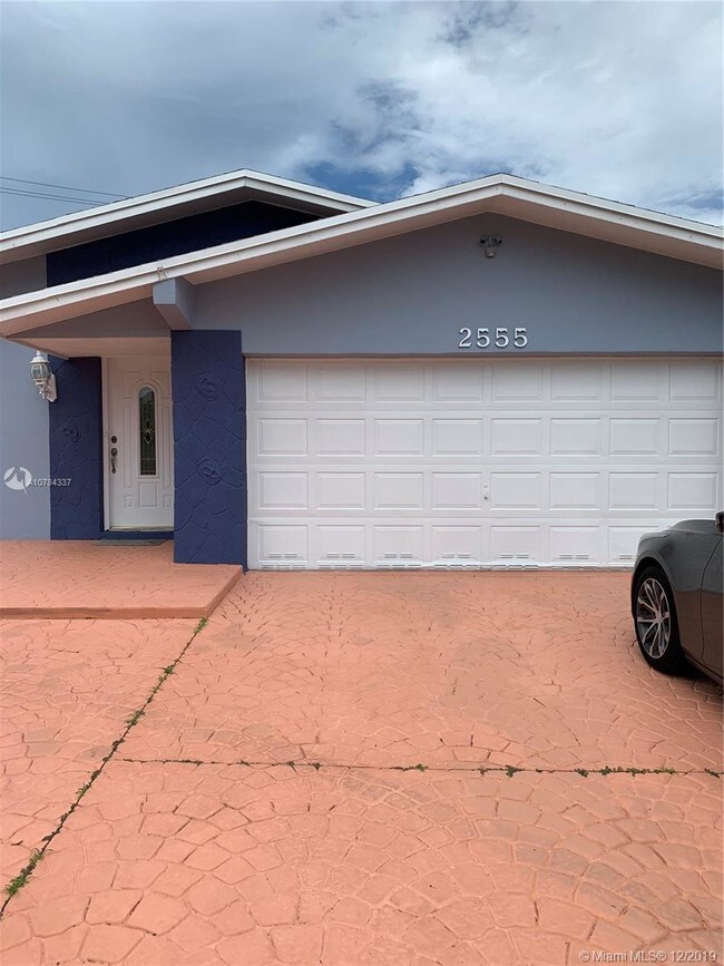 Foto del edificio - 2555 NW 105th Ln