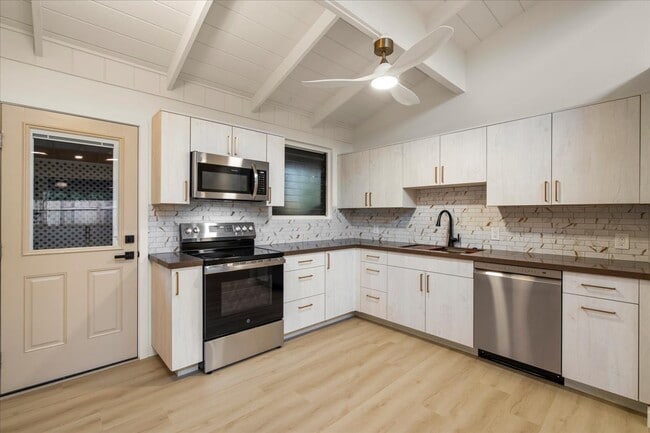 Foto del edificio - 3567 Baldwin Ave