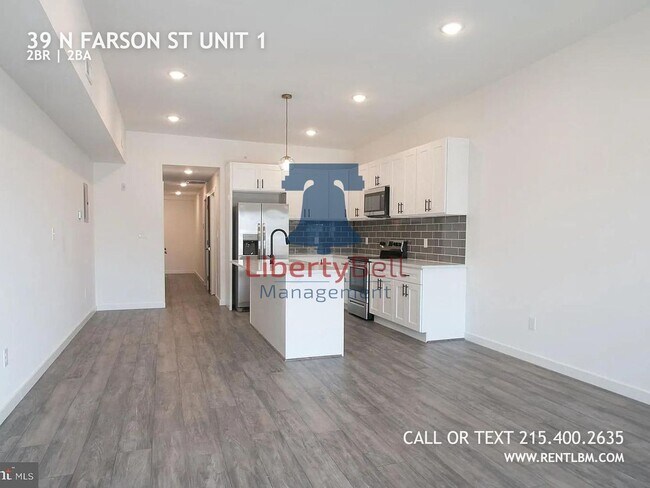 Building Photo - 39 Farson St