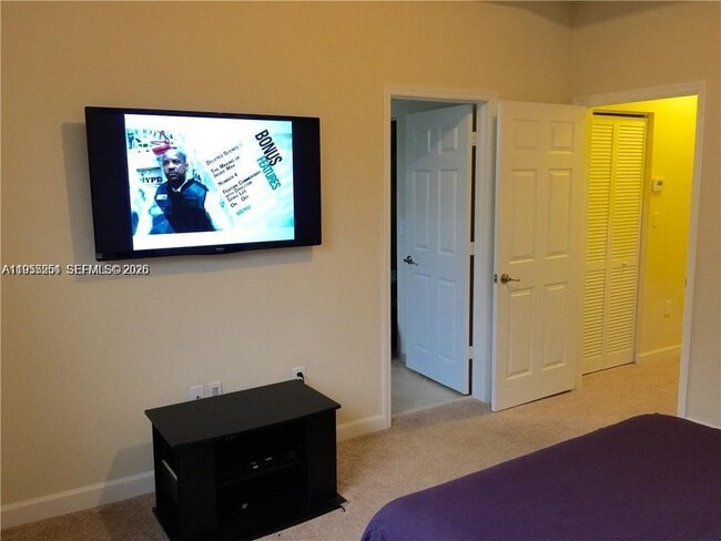 Foto del edificio - 394 NE 37th Ave