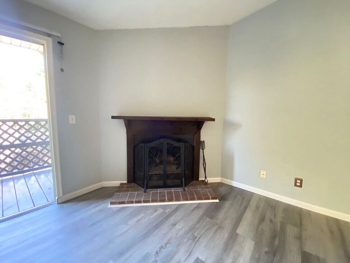 1217 Mangrove Ln Unit 12, Saint Louis, MO 63125 Condo for Rent in