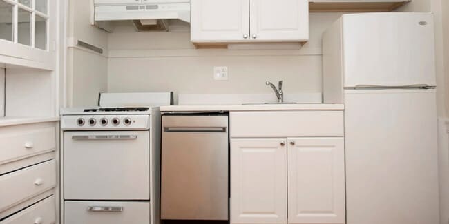 Building Photo - 2151 N Fremont St