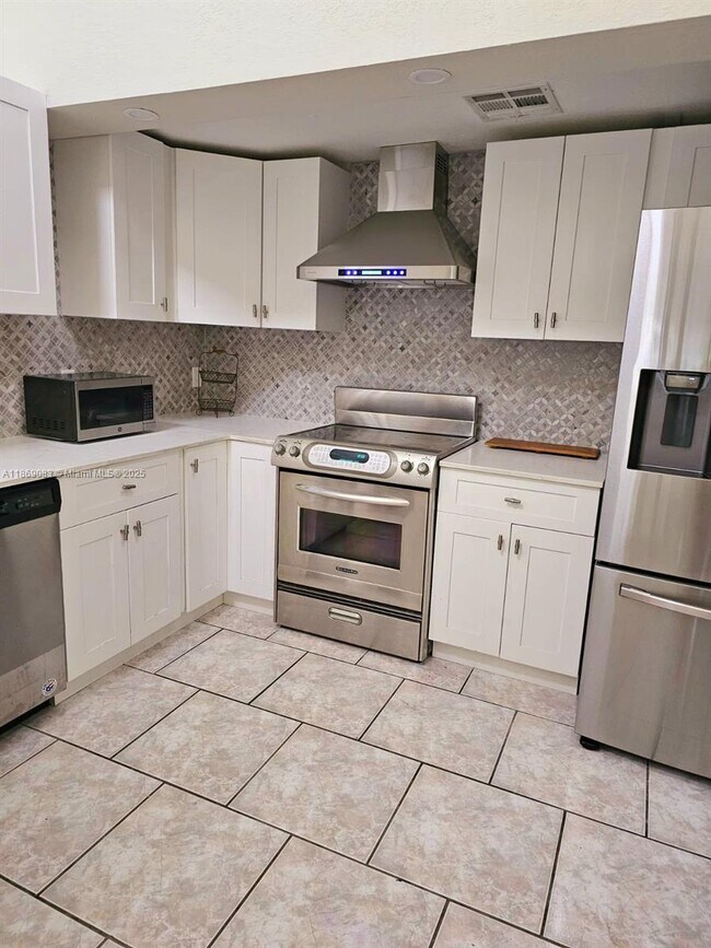 Foto del edificio - 220 SW 68th Ave