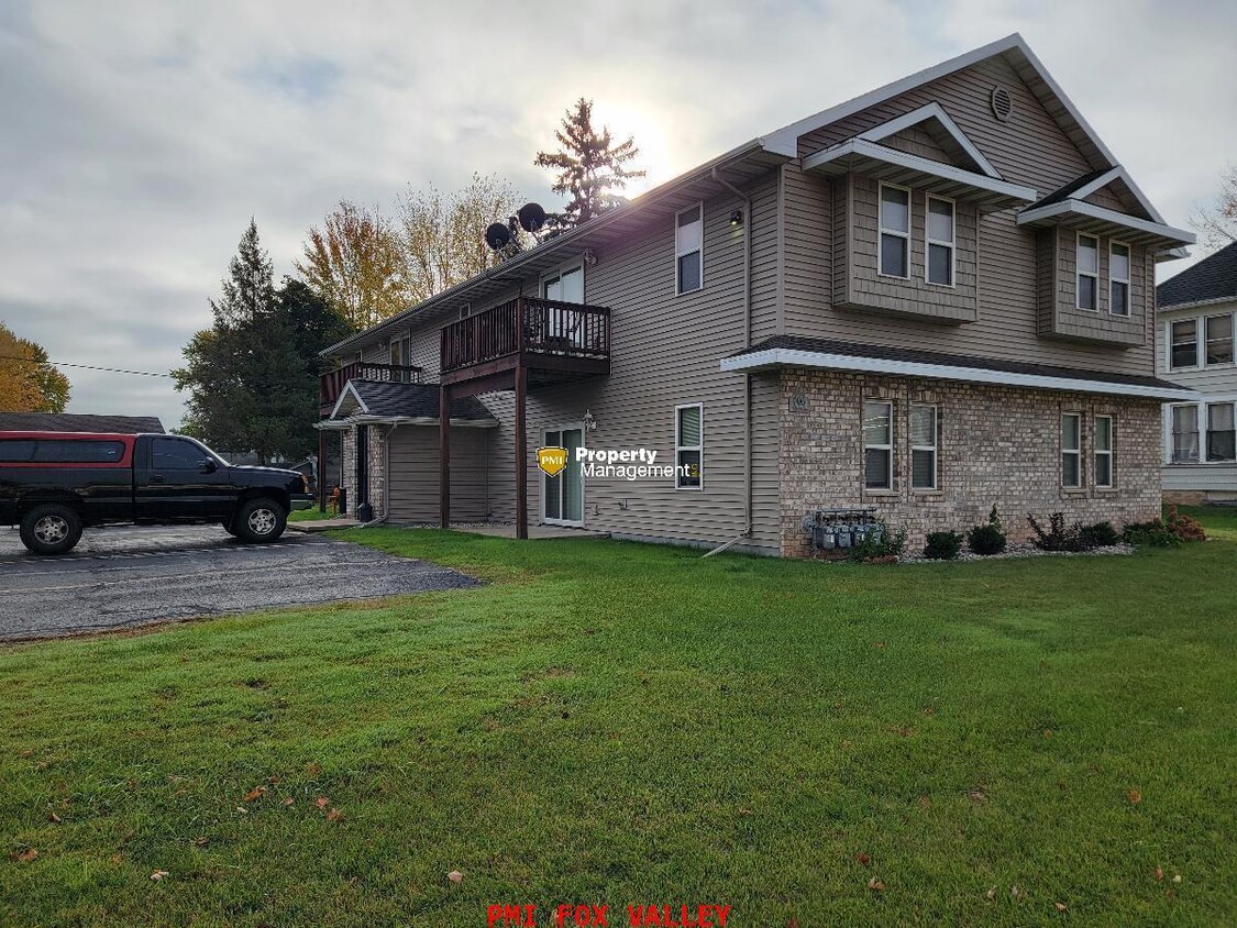 Primary Photo - Charming 2 Bedroom Condo in the Heart of B...