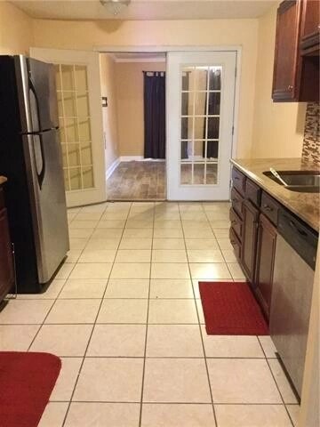 Kitchen - 2112 Breckenridge Dr