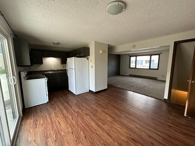 Foto del edificio - 2 Bedroom, 1.5 Bathroom Townhouse