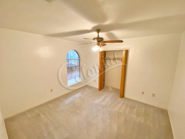 Foto del edificio - AVAILABLE BEGINNING OF JUNE; APPLY TODAY ON OUR WEBSITE
