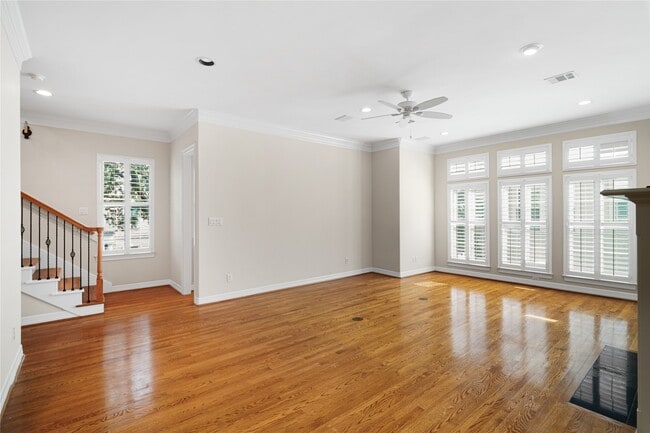 Foto del edificio - 2150 Bancroft Ln