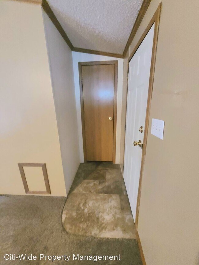 Foto del edificio - 3 br, 2 bath House - 106 17th Ave SW