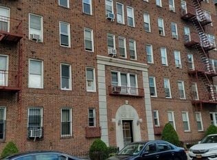 Primary Photo - 55 92nd St