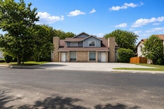 Building Photo - 6710 Windsor Hollow Dr