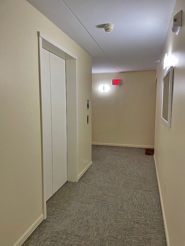 Foto del edificio - 1041 Susan Collins Ln