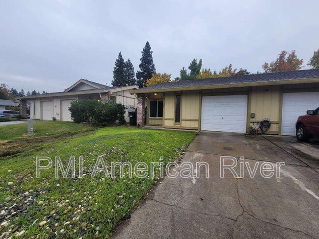 Building Photo - 9138 Nasreen Dr