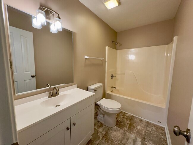 Foto del edificio - 2013 Smith Cir