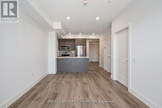 Building Photo - 4 Kimberly Ln