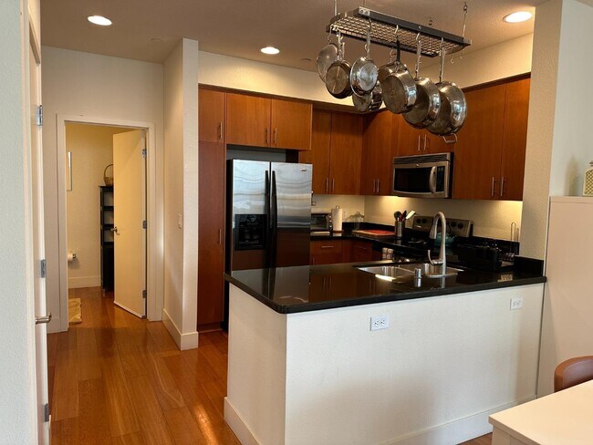 Building Photo - 116 S 1st St