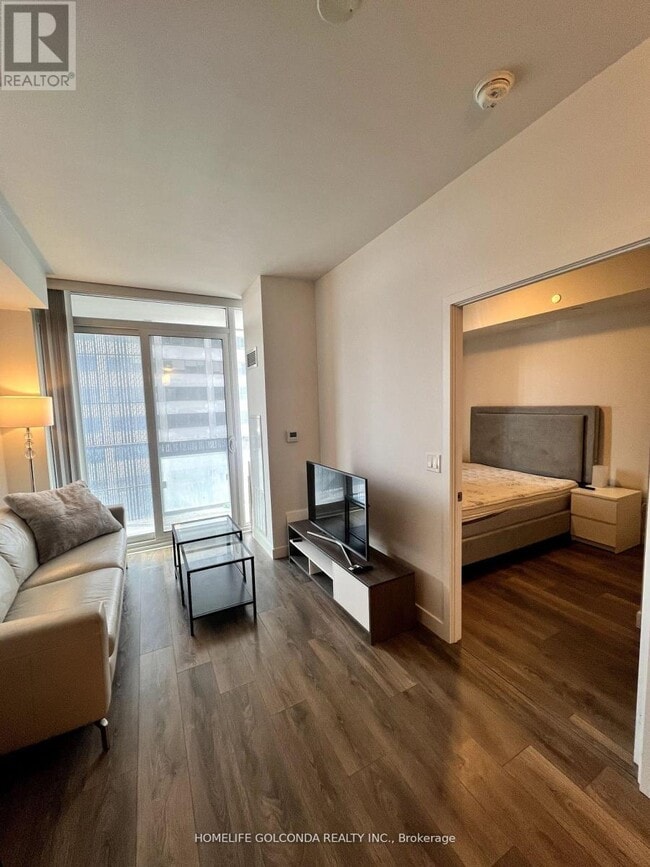 Building Photo - 8 Eglinton Ave E