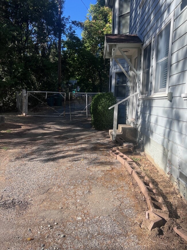 Foto del edificio - 430 Uren St