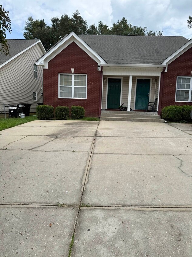 Foto principal - 2758 Westbrook Ct
