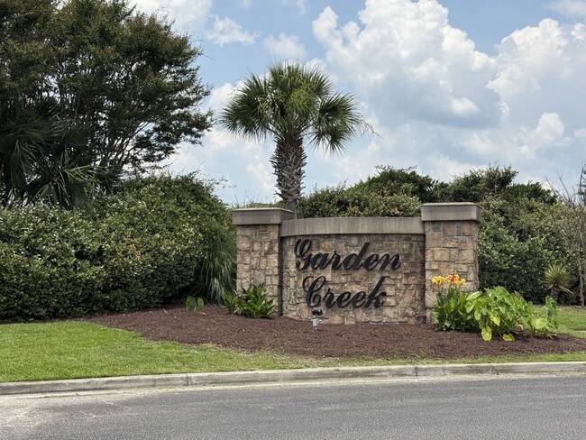 Building Photo - 106 Butkus Dr