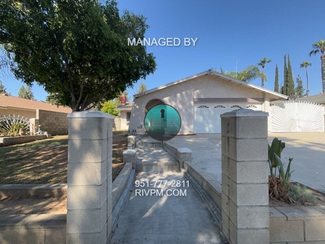 Foto del edificio - CHARMING 3 BEDROOM HOME FOR RENT IN RIVERS...