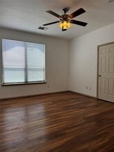 Building Photo - 8901 Parkfield Dr