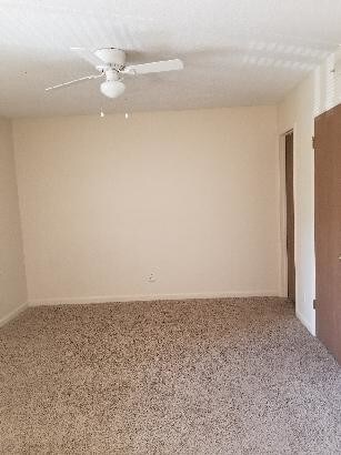 Foto del edificio - 190 Shelton Rd