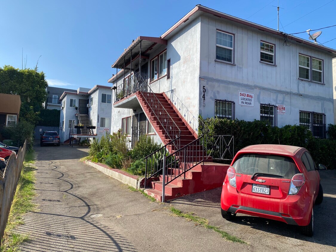 Foto principal - 545 N Hoover St