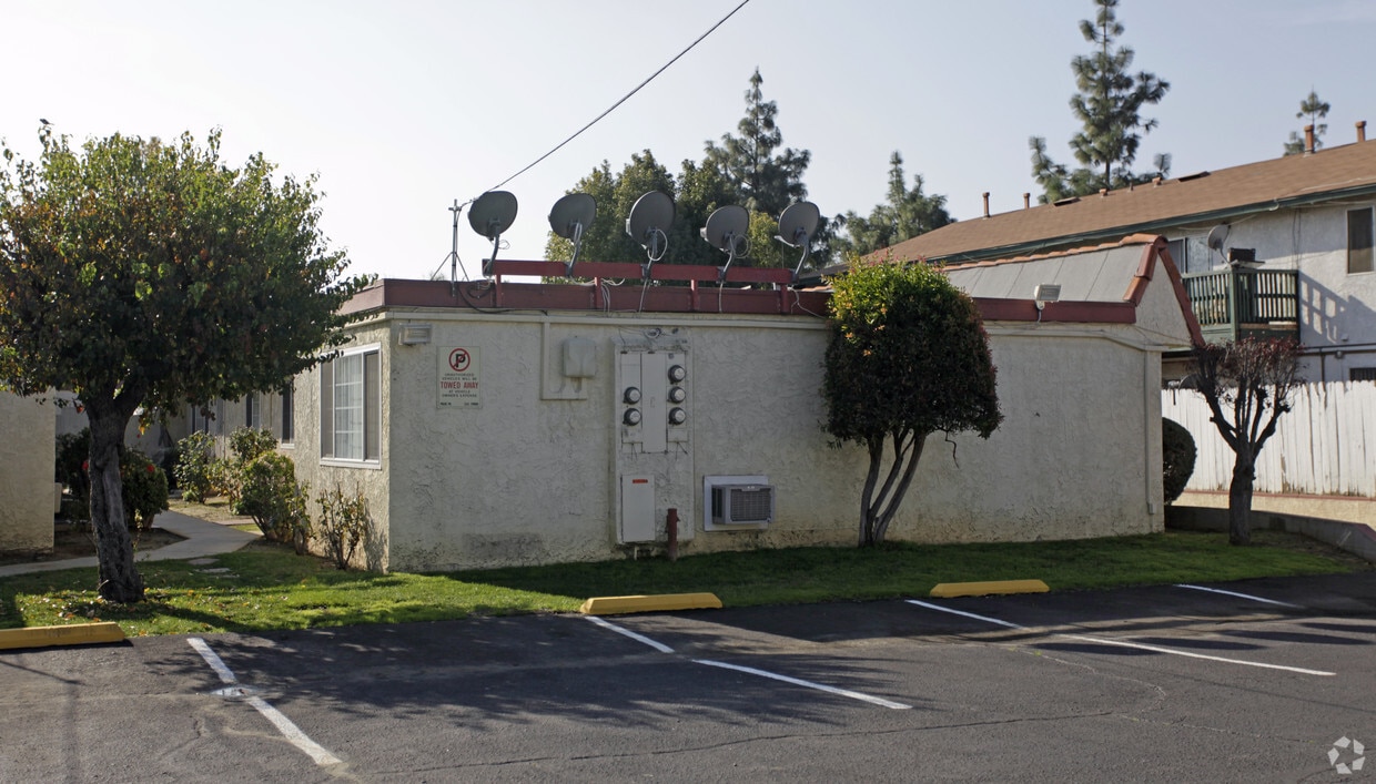 Building Photo - 1362 W Stoneridge Ct