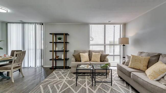 Foto del edificio - 4215 Chambers Rd