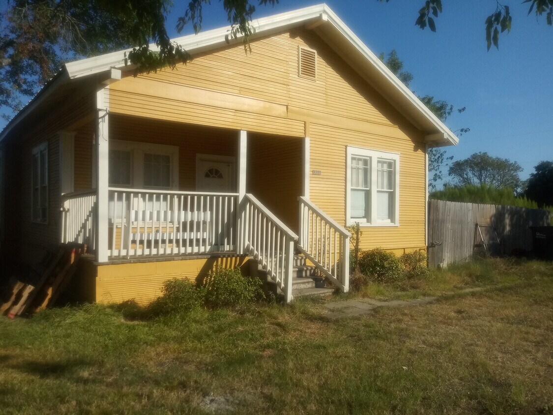Foto principal - 1255 Old Nails Creek RD