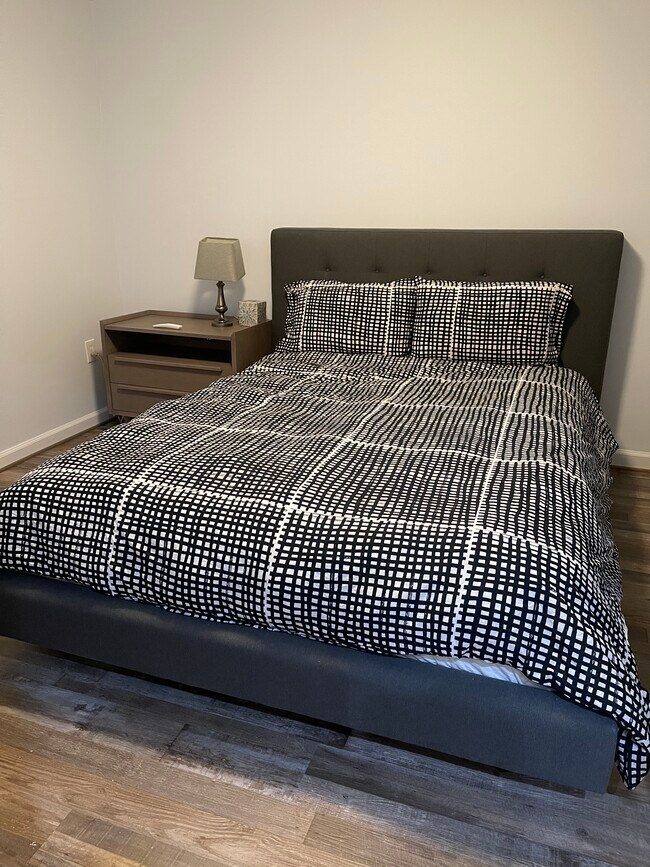 Foto del edificio - 1804 N George Mason Dr