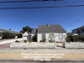Building Photo - 312 Fair St