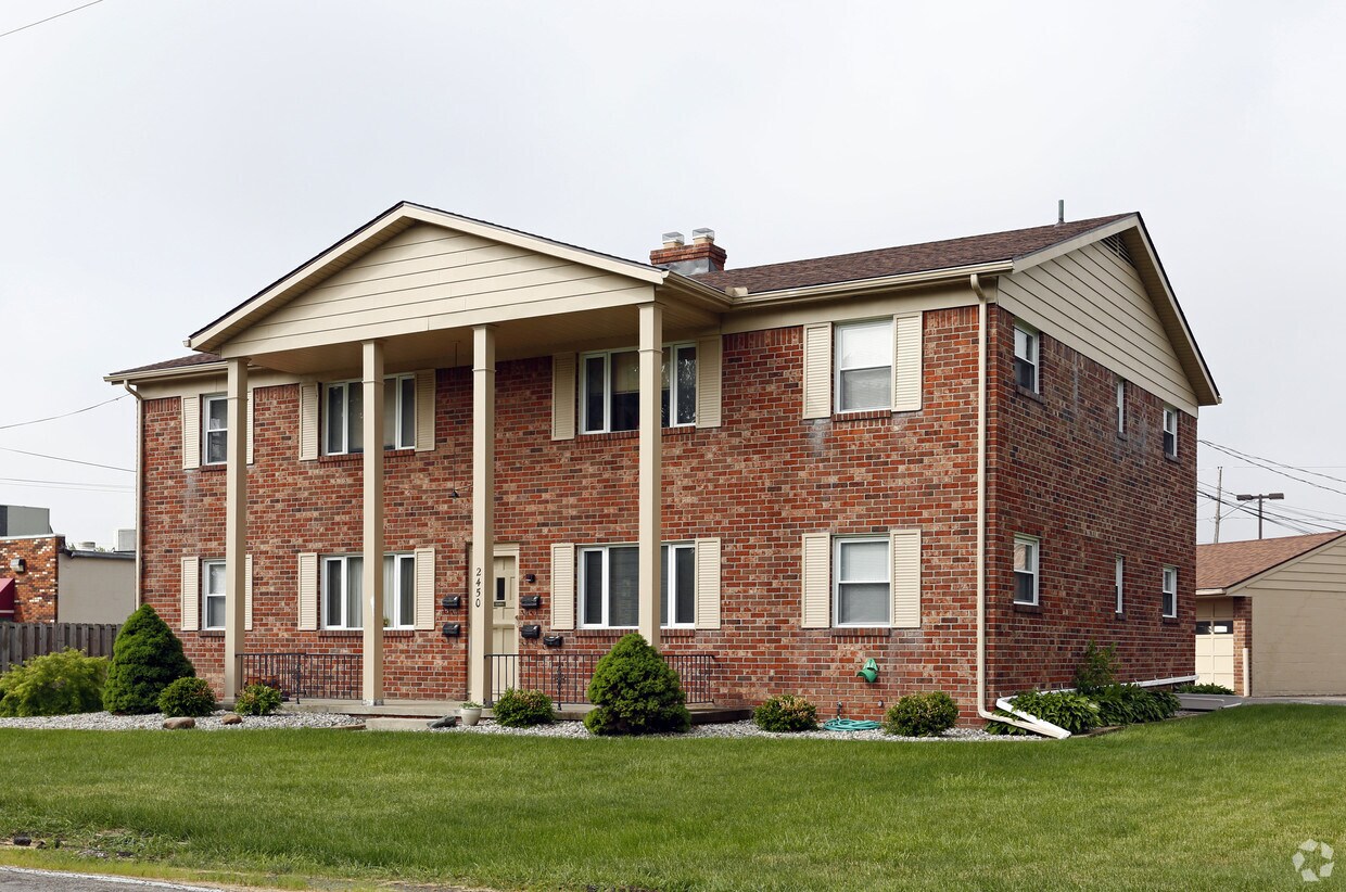 2450 Eastgate Rd, Toledo, OH 43614 Apartments in Toledo, OH