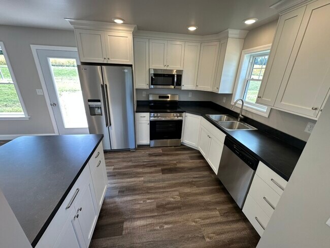 Foto del edificio - 450 Smokering Dr