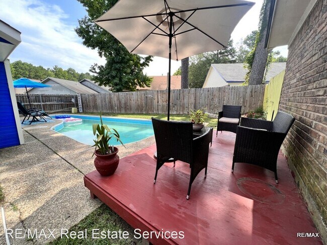 Building Photo - 2 br, 2 bath House - 9117 Bernadette
