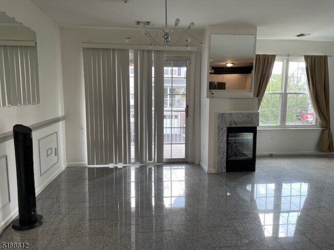 Building Photo - 1101 Worthington Ct