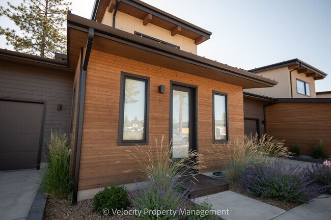 Foto del edificio - 3344 NW Celilo Ln