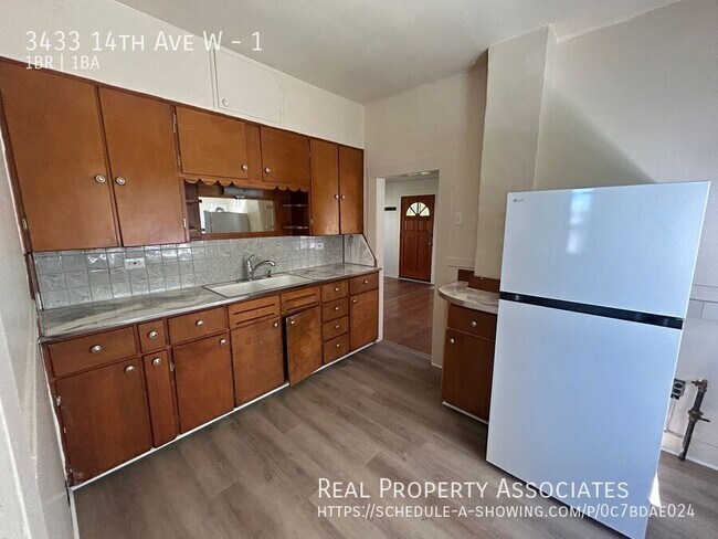 Foto del edificio - 3433 14th Ave W