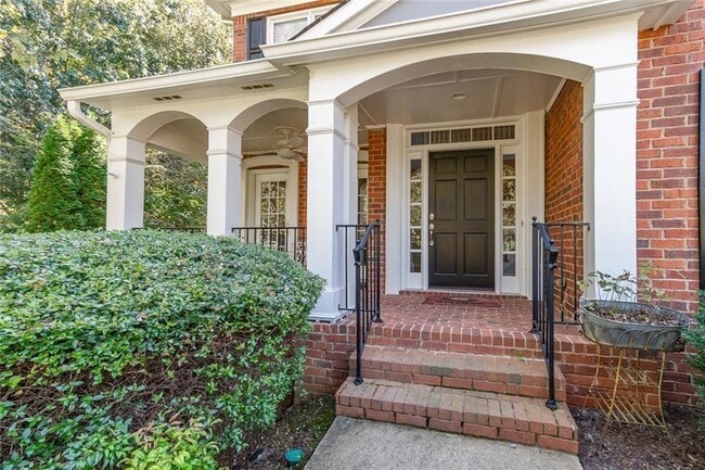 Foto del edificio - 651 Briarleigh Way