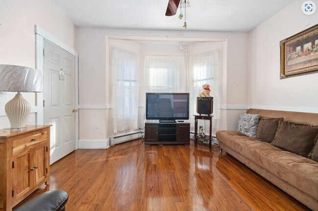 Foto del edificio - 17 Wyman St